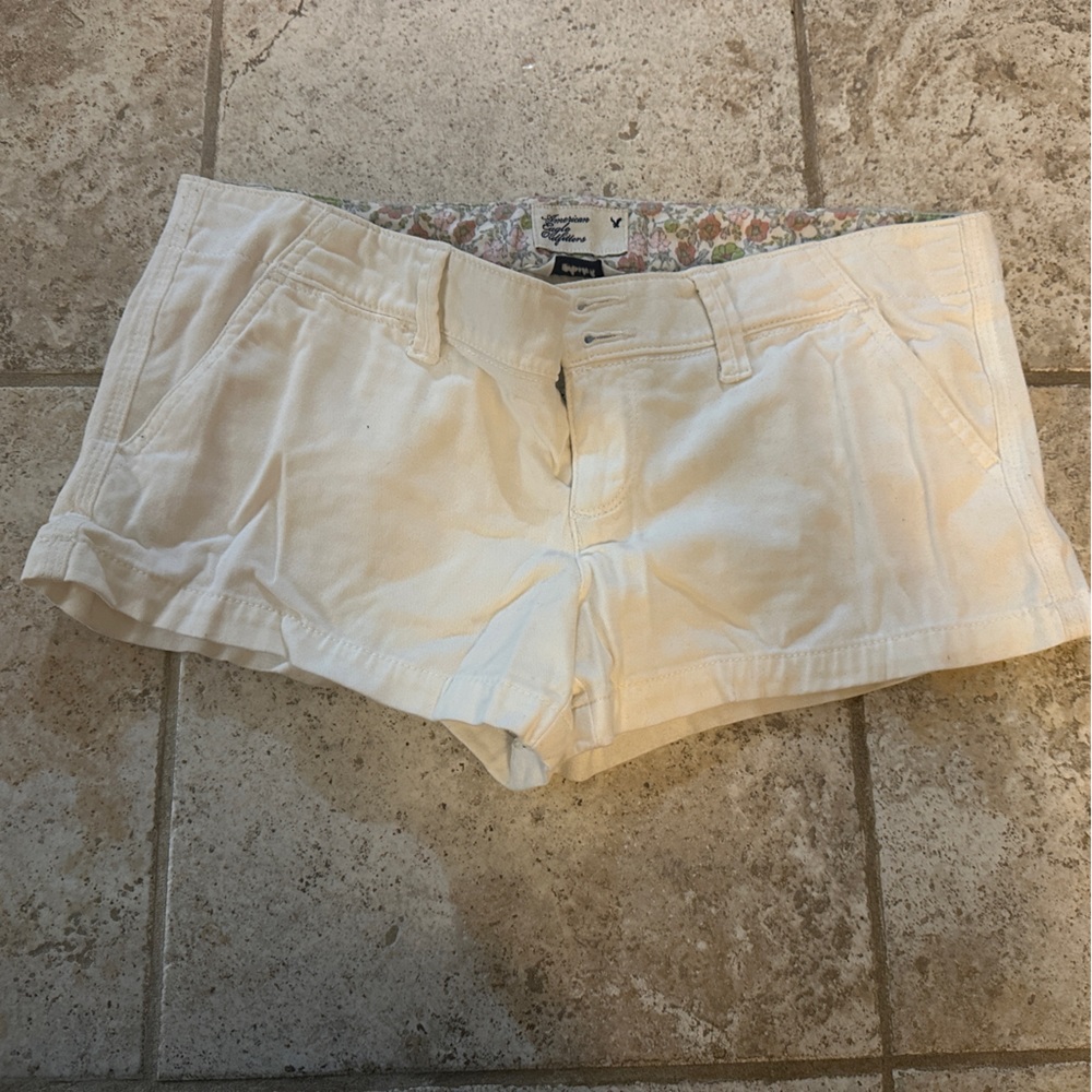 American Eagle Low Rise Shorts